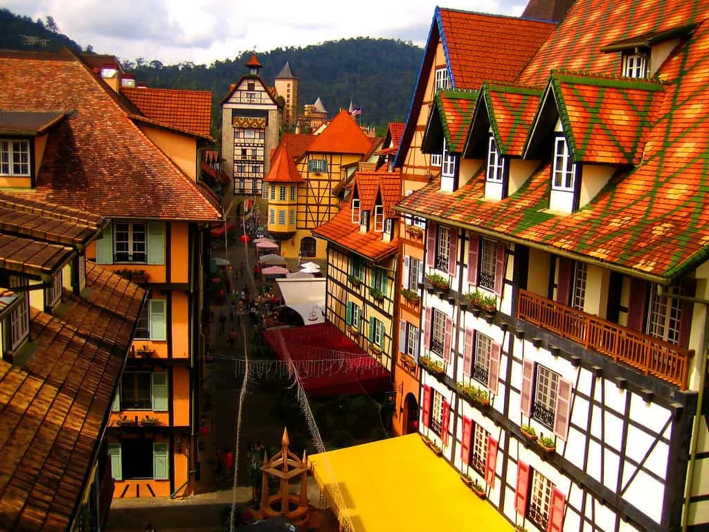 French-themed resort in Berjaya Hills - "Tudor Style" (CC BY-ND 2.0) by LINCOLNOSE2®