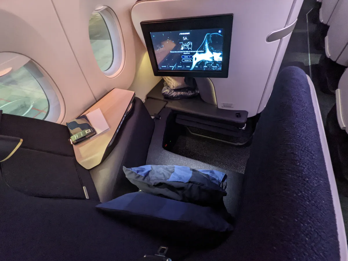 Finnair A350 AirLounge Review 002