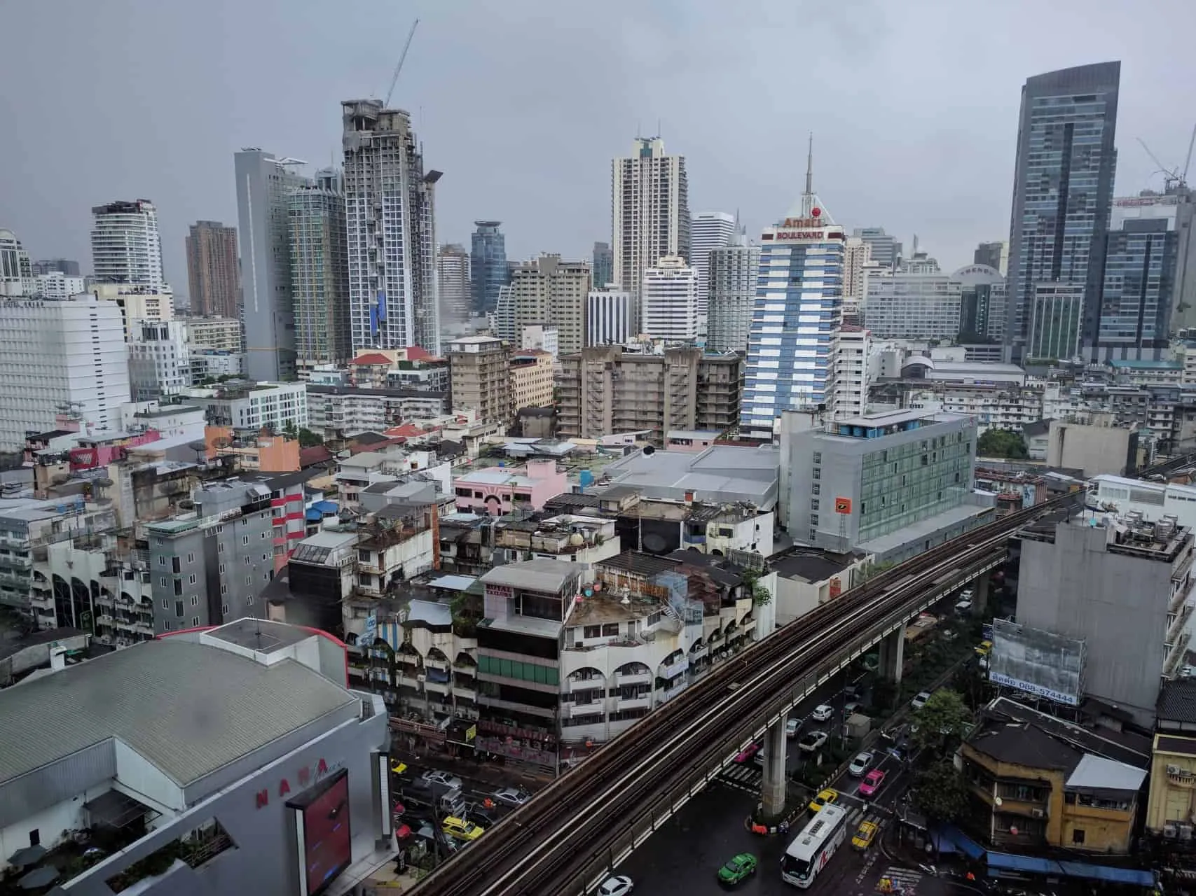 DEAL: Qatar Airways Business Class from Milan to Bangkok from 1289 EUR