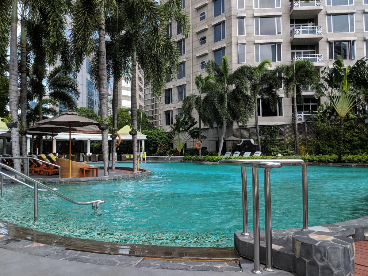 Conrad Bangkok Pool