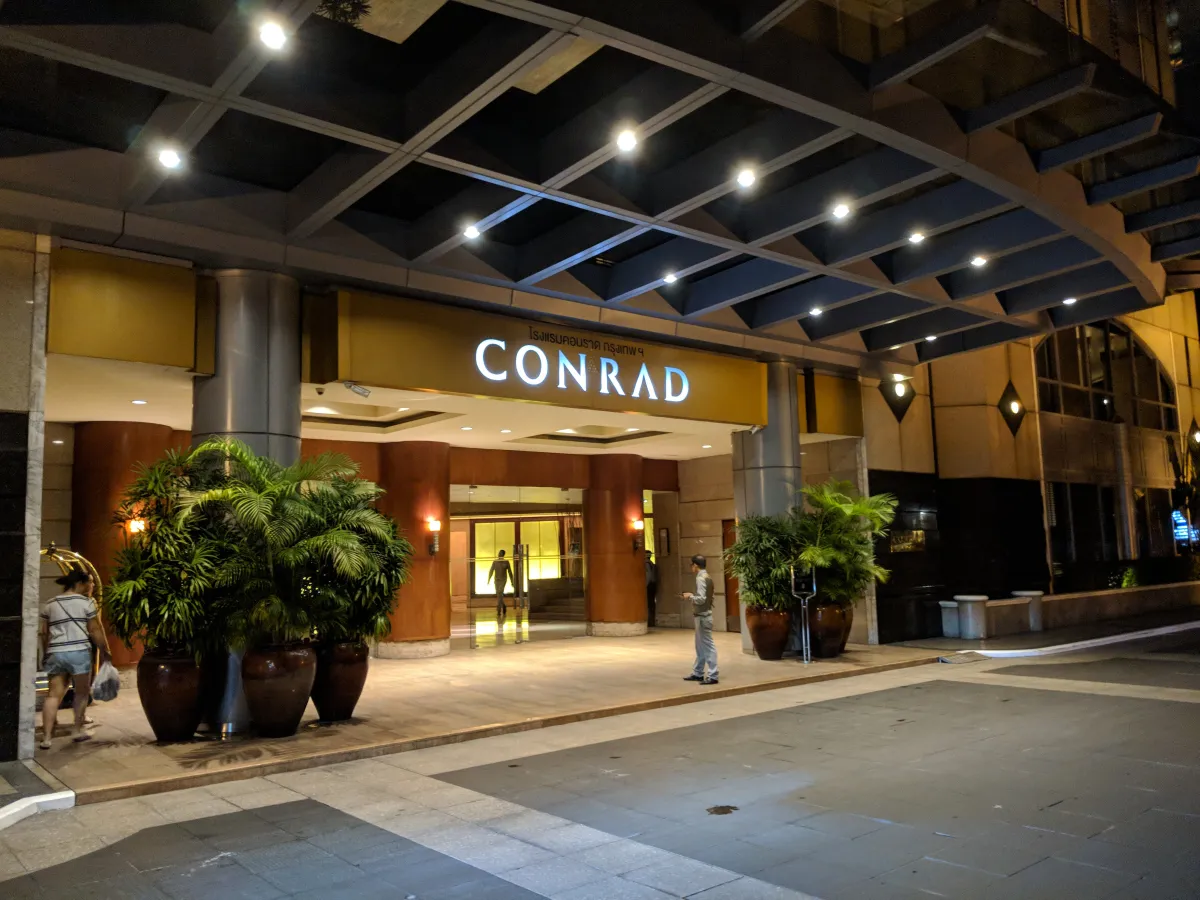 Conrad Bangkok Review 2026: Hilton Diamond Benefits & Executive Lounge Guide