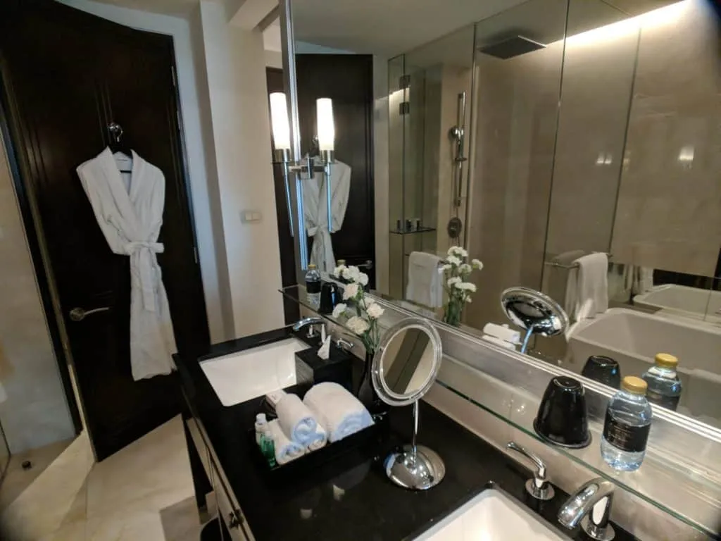 Hotel Review St Regis Bangkok 013