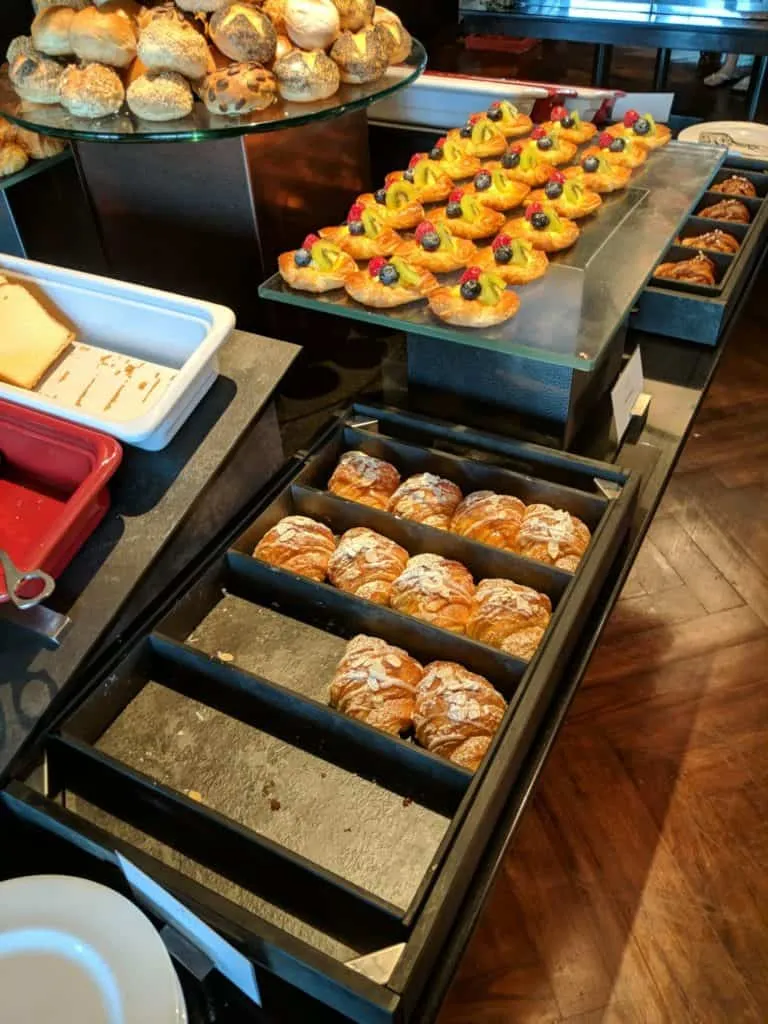 Hotel Review St Regis Bangkok 027