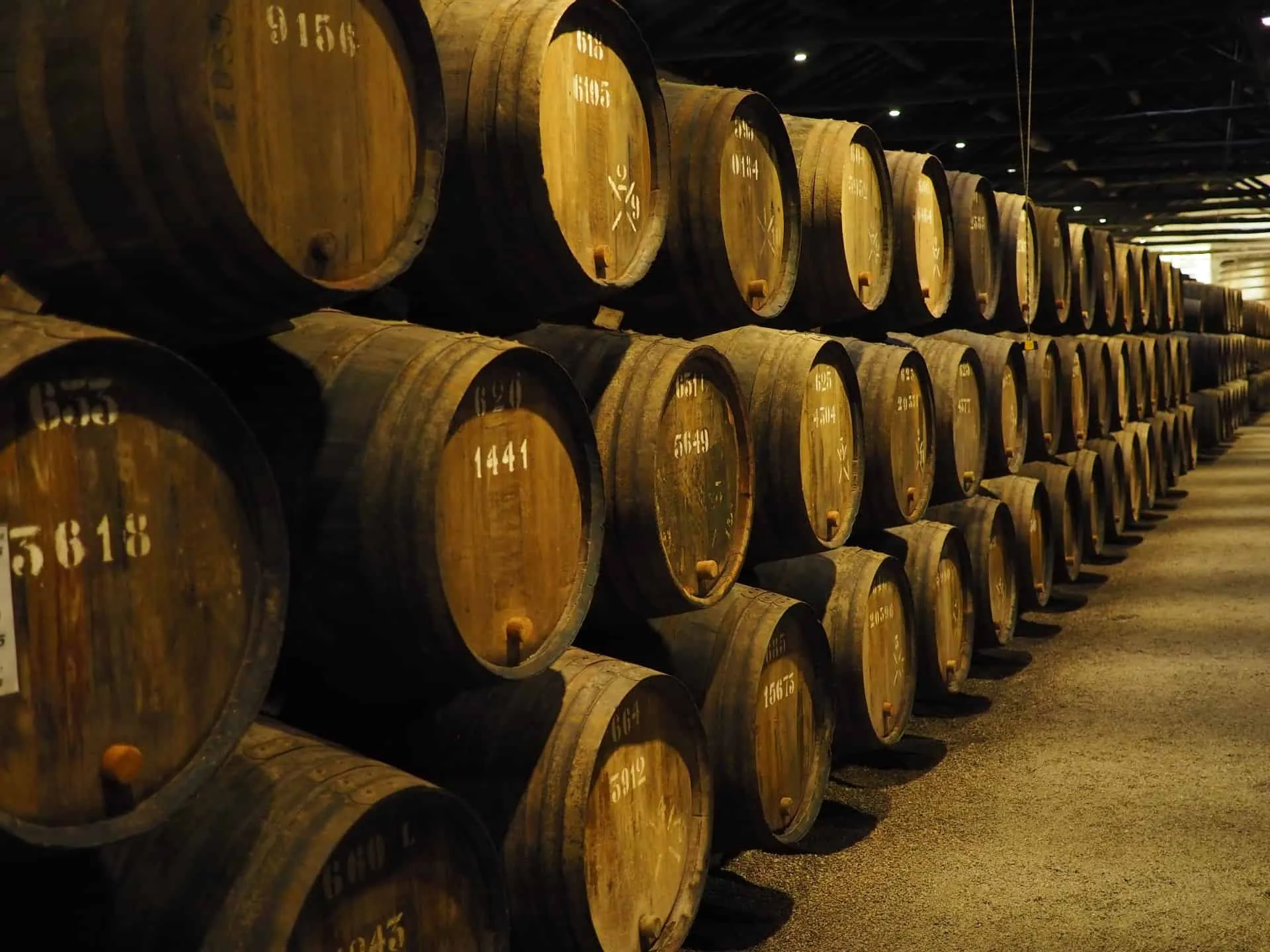 How to Choose Wine During a Business Class Flight