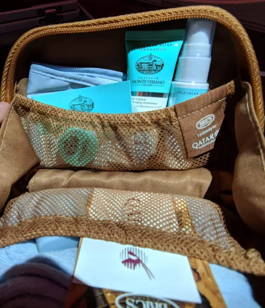 2018 Qatar Airways Business Class 787 Hel Doh 0024