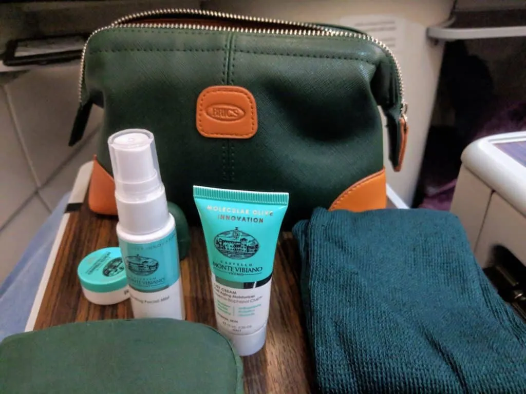 2019 Qatar Airways A320 Business Class Review 016