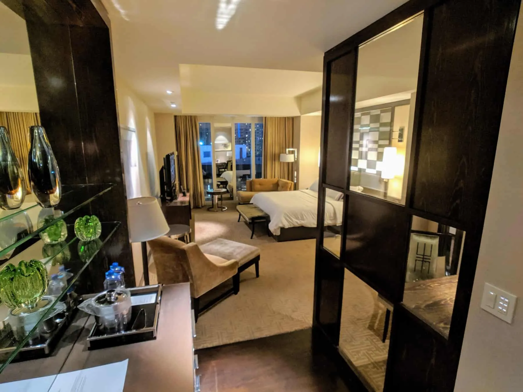 Waldorf Astoria Las Vegas Junior Suite 002